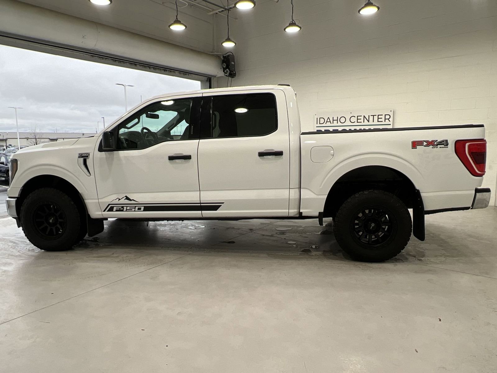 Used 2023 Ford F150 XLT w/ Equipment Group 301A Mid image 5