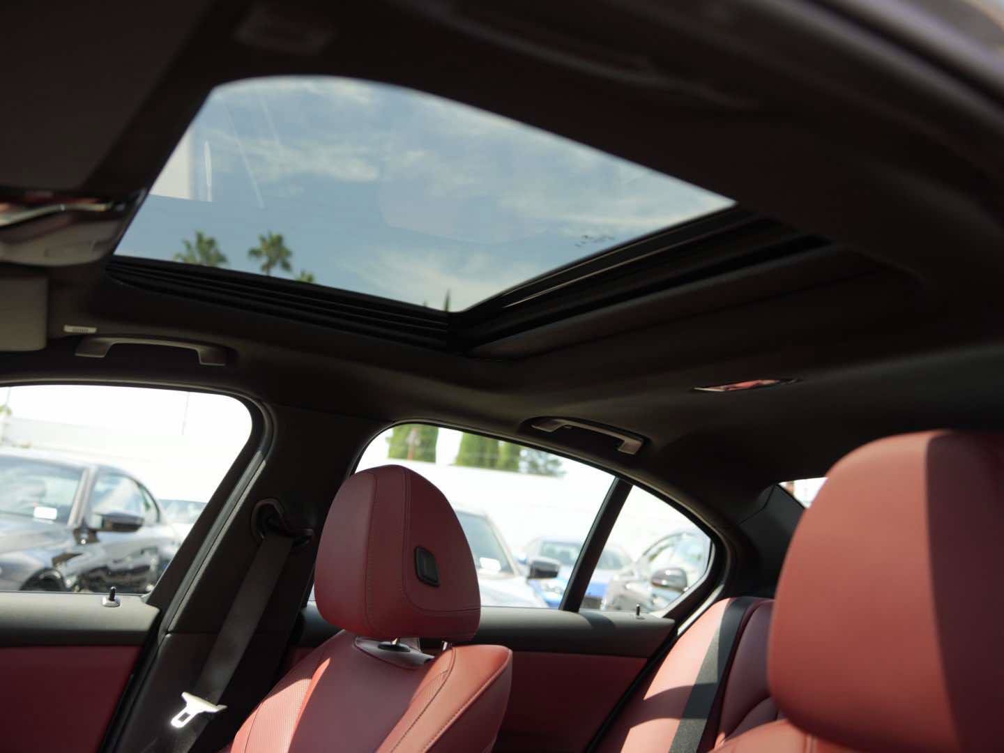 Used 2025 BMW M340i w/ Premium Package RWD image 14