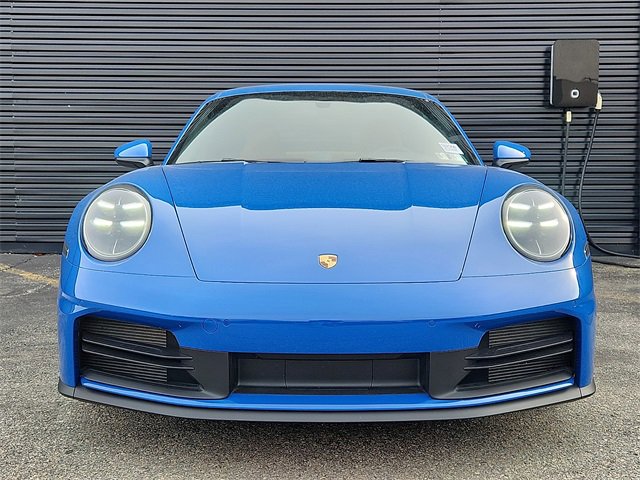 Used 2025 Porsche 911 Carrera image 9