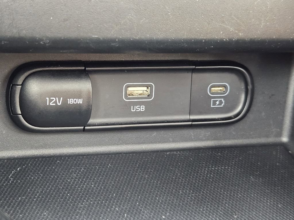 Used 2024 Kia Seltos EX image 28