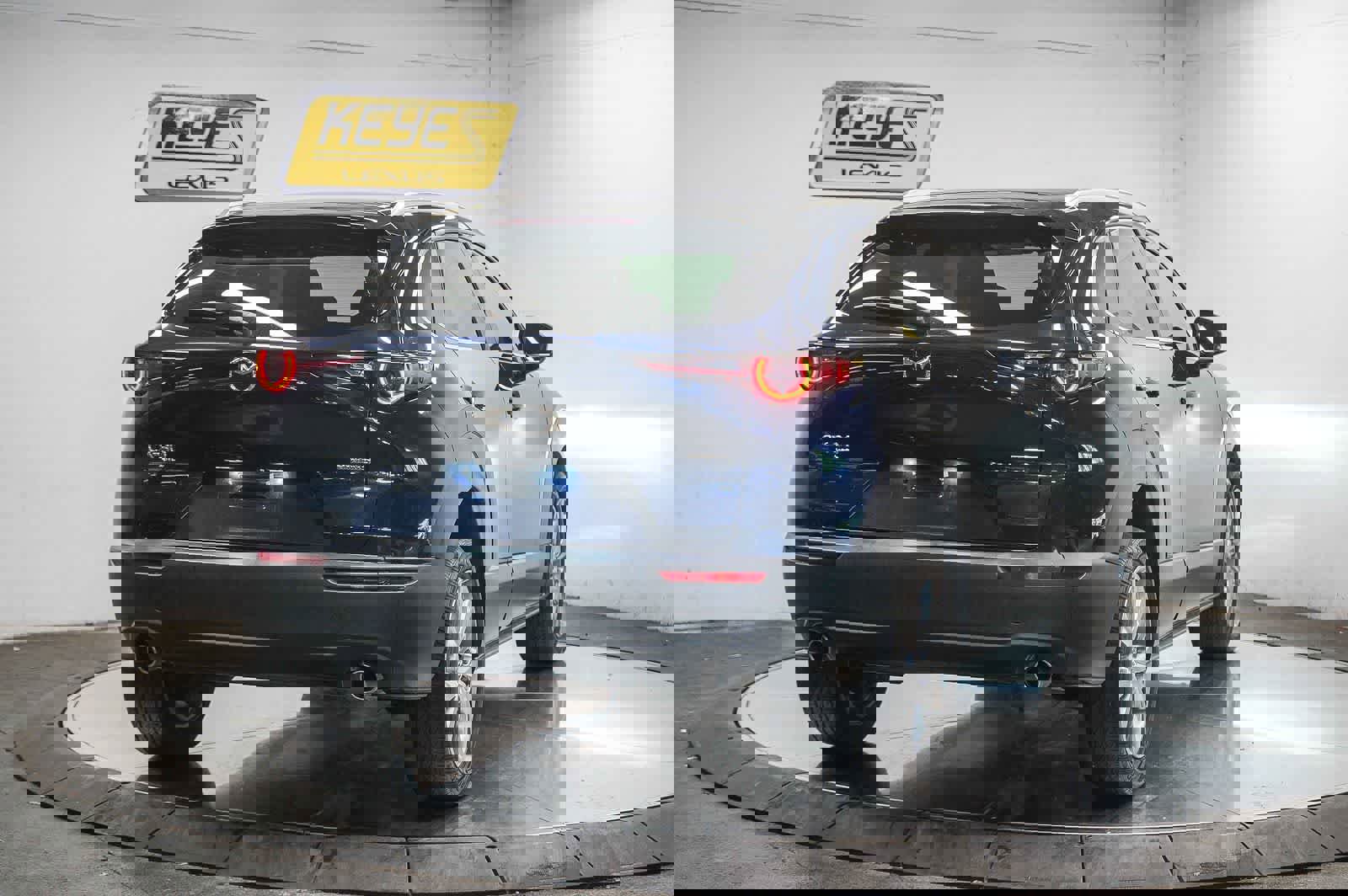 Used 2023 MAZDA CX-30 AWD 2.5 S w/ Preferred Package image 4