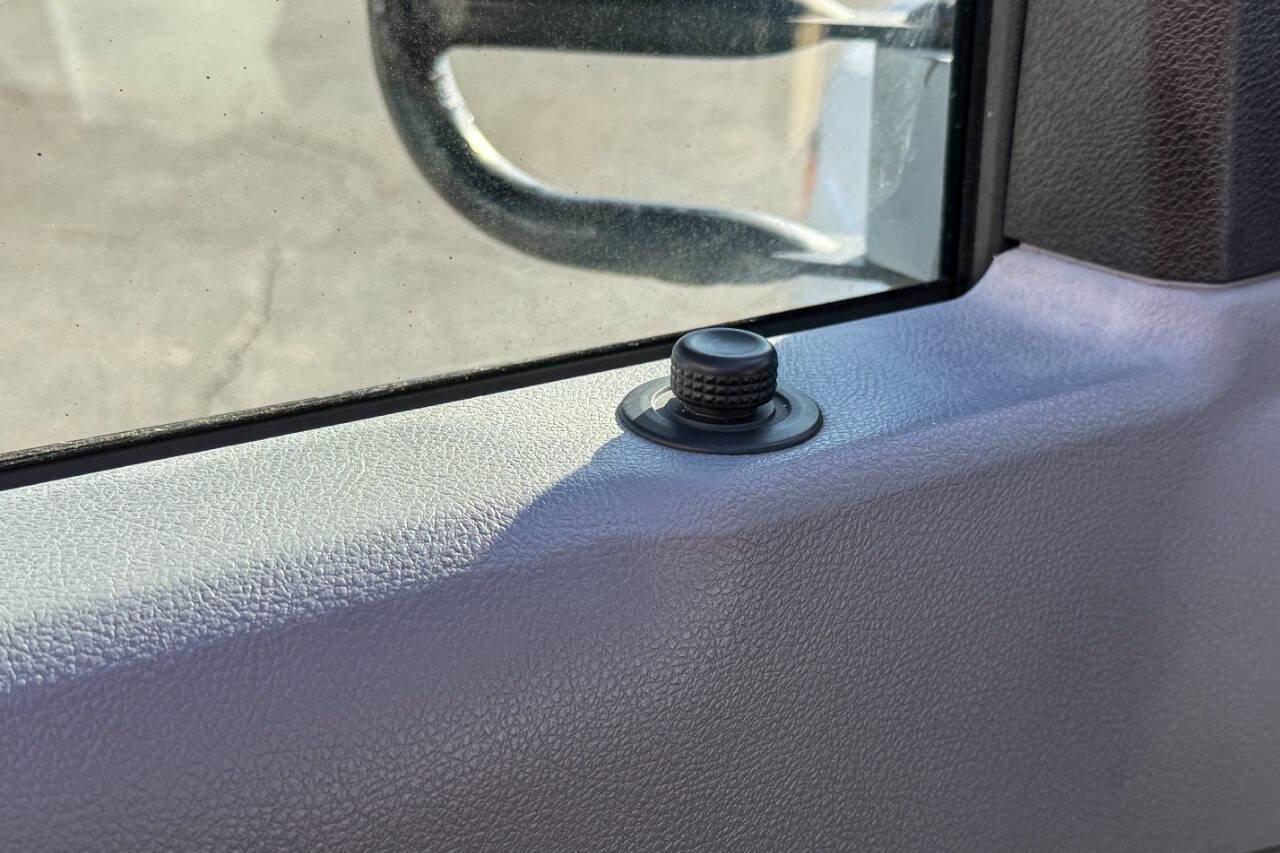 Used 2011 Ford E-350 and Econoline 350 Extended Super Duty w/ PWR Group image 18