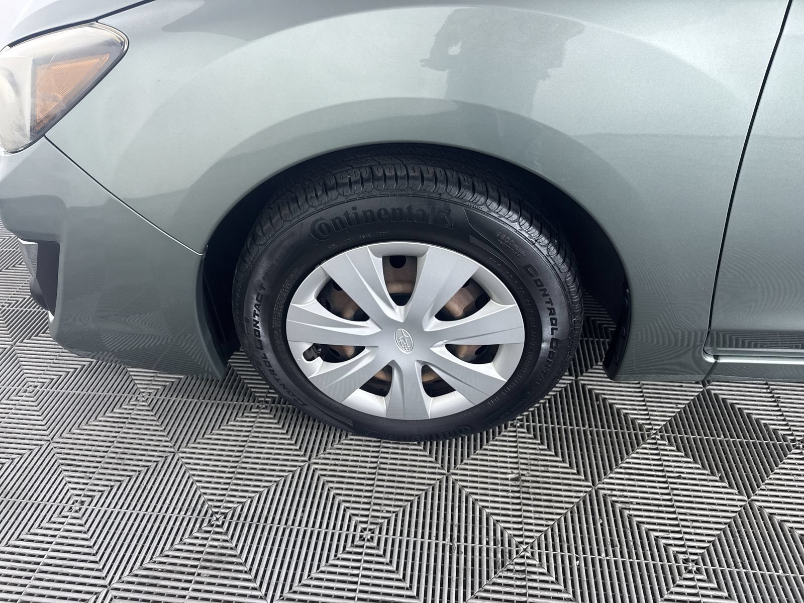 Used 2015 Subaru Impreza 2.0i AWD/4WD image 24