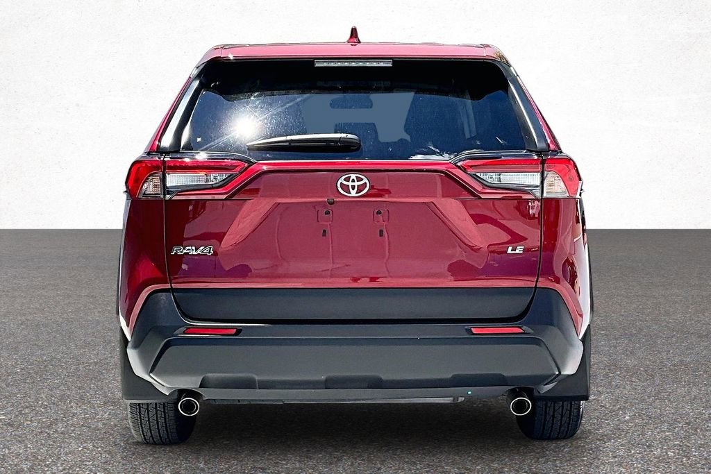 Used 2024 Toyota RAV4 LE FWD image 7