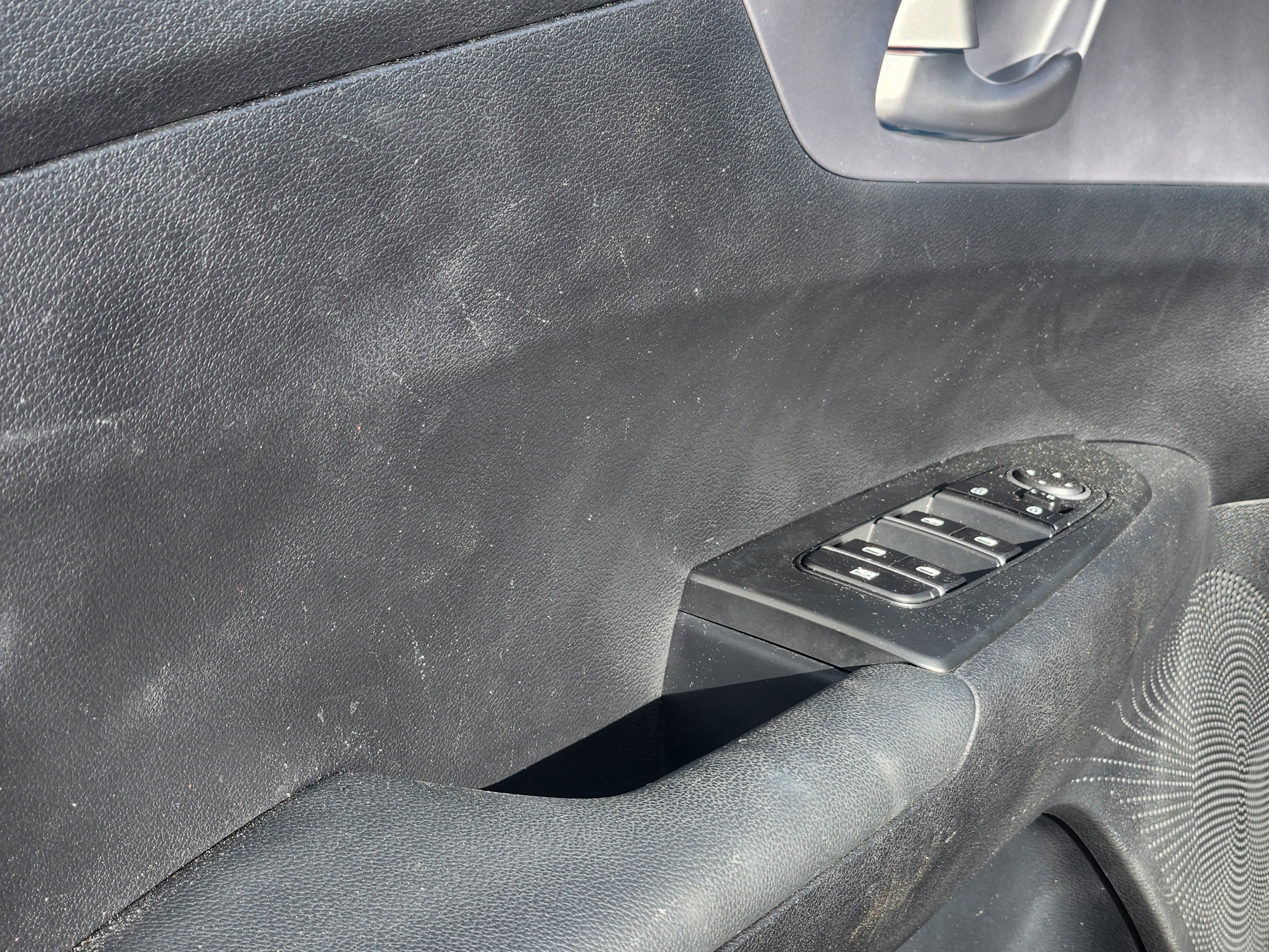 Used 2024 Kia Forte LX image 17