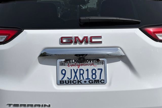 Used 2024 GMC Terrain SLT image 49
