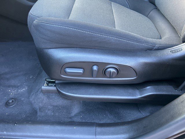 Certified 2023 Chevrolet Traverse LT image 24