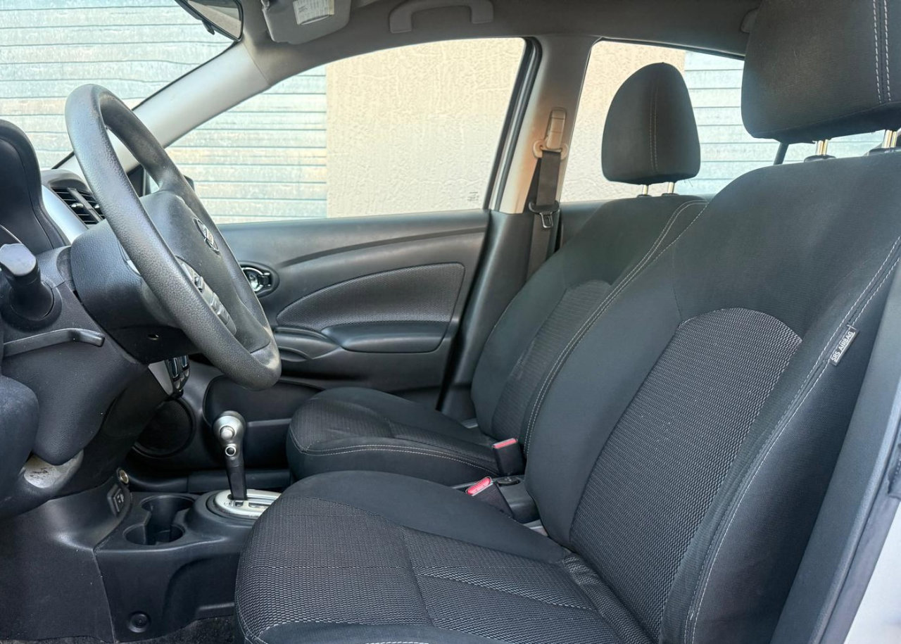Used 2019 Nissan Versa SV image 14