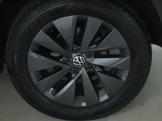 Used 2023 Volkswagen Taos S image 39
