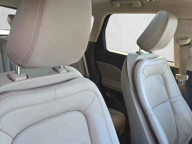 Used 2022 Lincoln Corsair AWD w/ Premium Package image 20