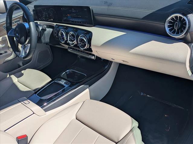 Used 2025 Mercedes-Benz CLA 250 image 20