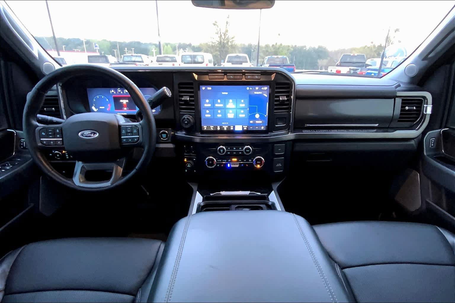Used 2023 Ford F250 Lariat w/ Lariat Ultimate Package AWD/4WD image 15
