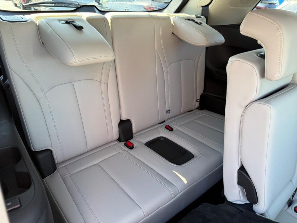 Used 2026 INFINITI QX60 Luxe w/ Cargo Package AWD/4WD image 10