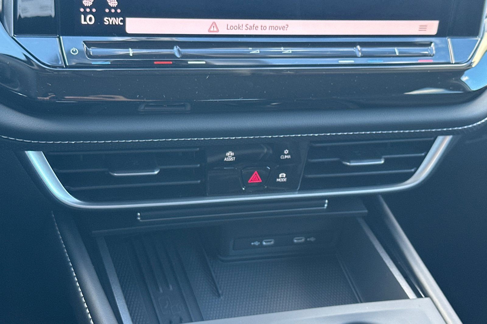 New 2026 Volkswagen Atlas SE FWD image 21