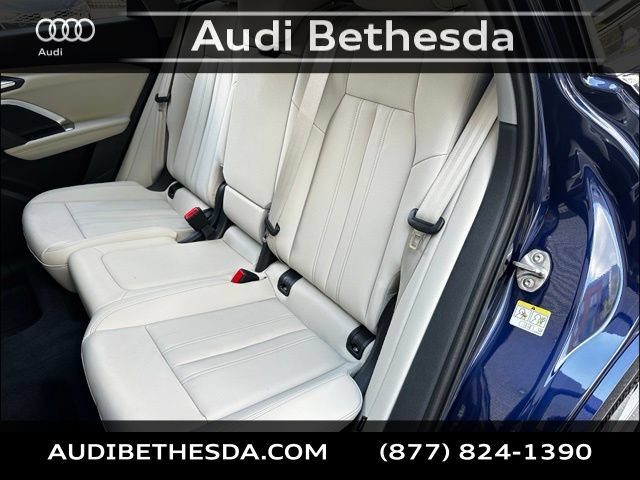 Used 2025 Audi Q5 Premium Plus w/ Premium Plus AWD/4WD image 30