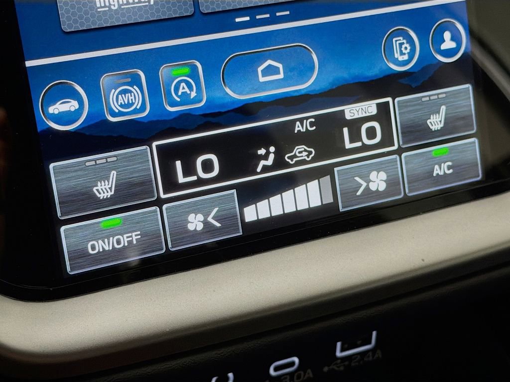 Used 2025 Subaru Outback Premium image 24