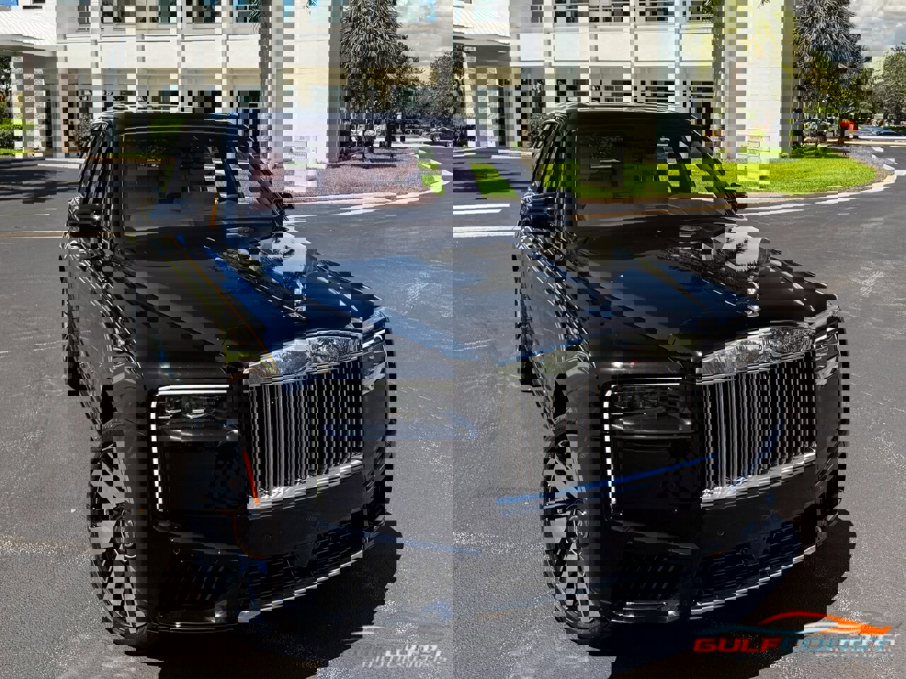 Used 2025 Rolls-Royce Cullinan image 75