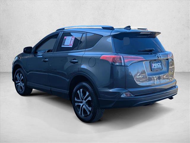 Used 2018 Toyota RAV4 LE image 7