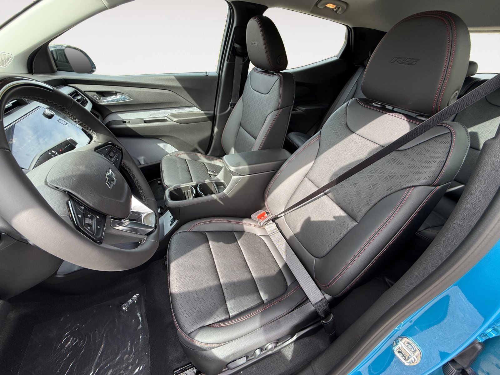 New 2027 Chevrolet Bolt RS w/ Super Cruise Package FWD image 10