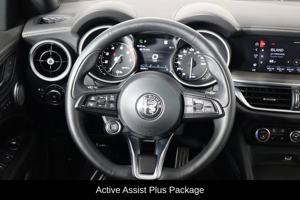 Used 2023 Alfa Romeo Stelvio Ti AWD/4WD image 7