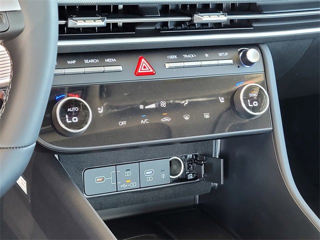 New 2025 Hyundai Sonata SEL image 18