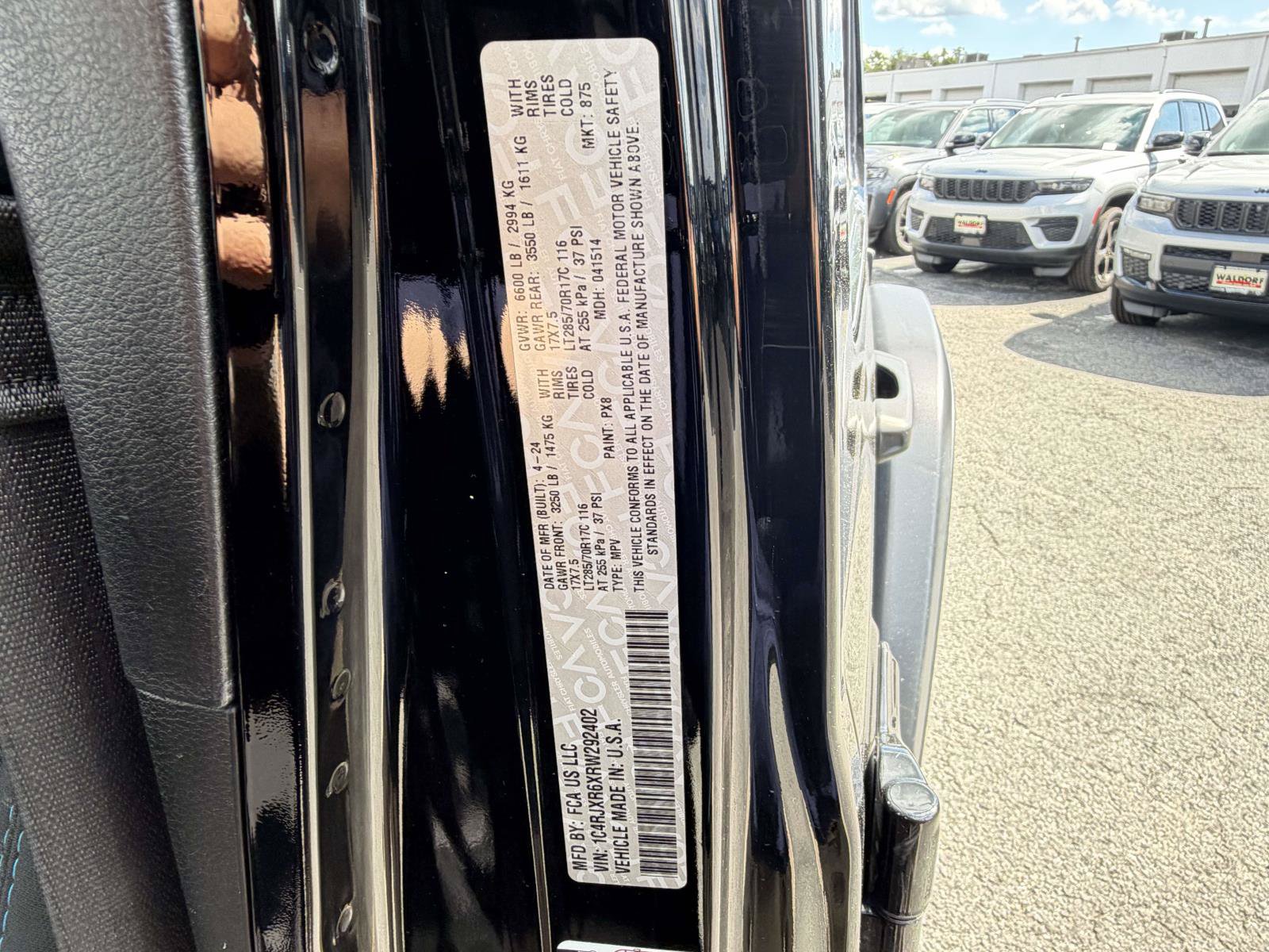 Used 2024 Jeep Wrangler Unlimited Rubicon 4xe AWD/4WD image 37