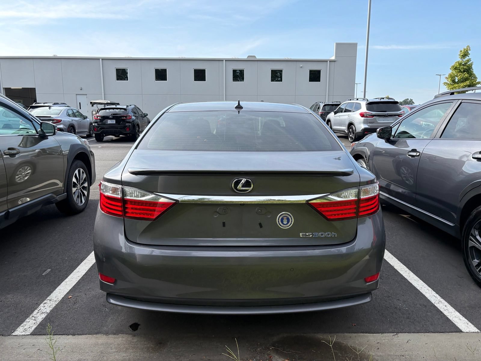 Used 2013 Lexus ES 300h w/ Premium Pkg FWD image 5