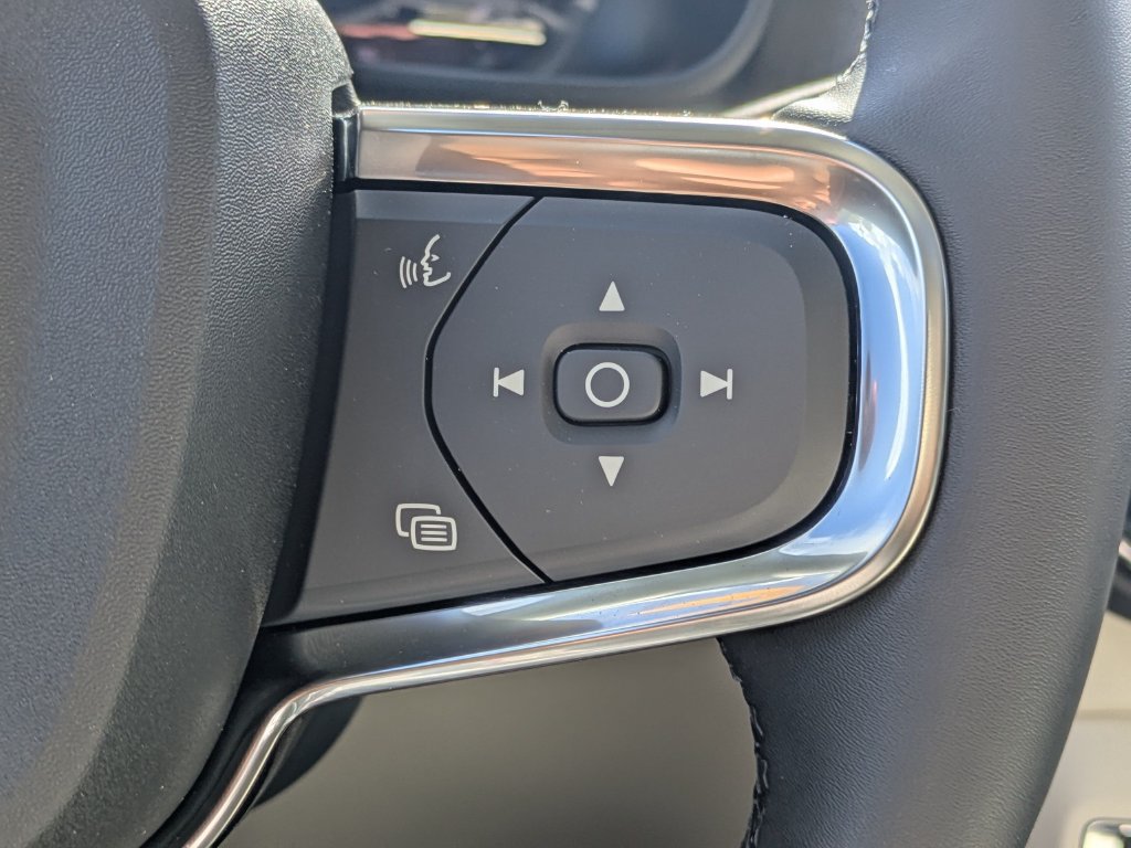 New 2026 Volvo XC40 B5 Plus w/ Protection Package Premier AWD/4WD image 28