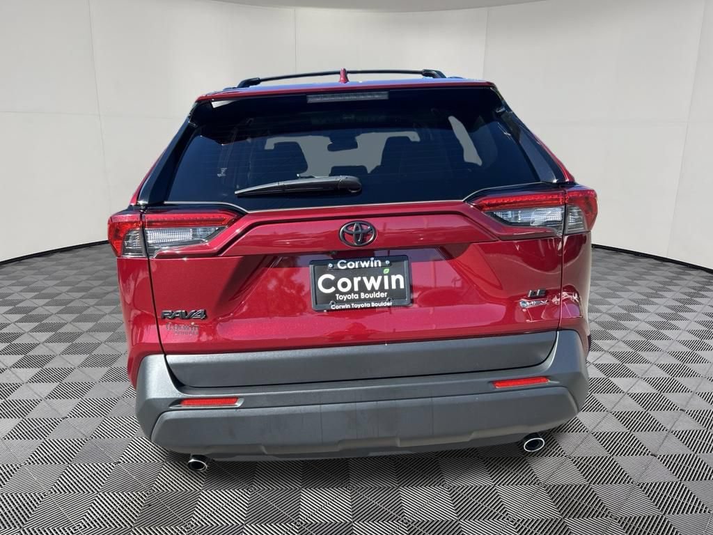 Used 2025 Toyota RAV4 LE AWD/4WD image 6