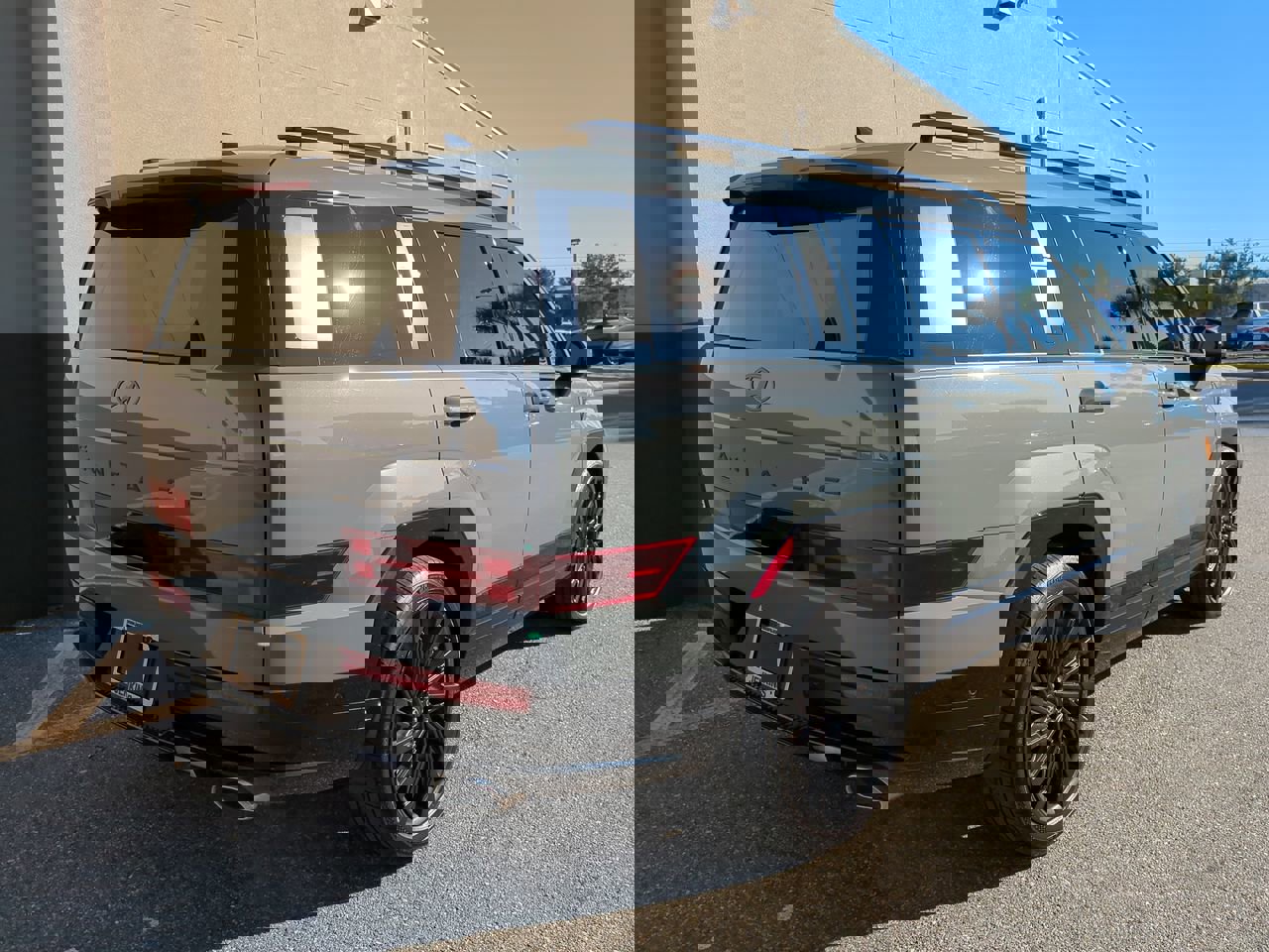 Used 2024 Hyundai Santa Fe Calligraphy image 4