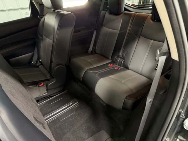 Used 2020 Nissan Pathfinder SL image 12