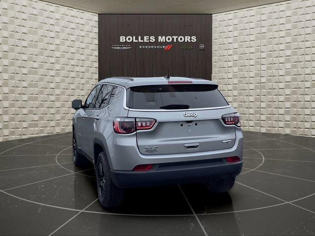 Certified 2022 Jeep Compass Latitude w/ Sun and Sound Group image 6