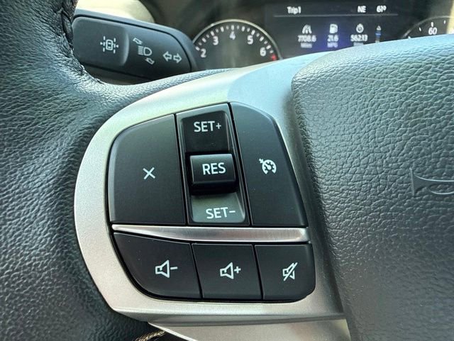 Used 2024 Ford Explorer XLT w/ Equipment Group 202A AWD/4WD image 16