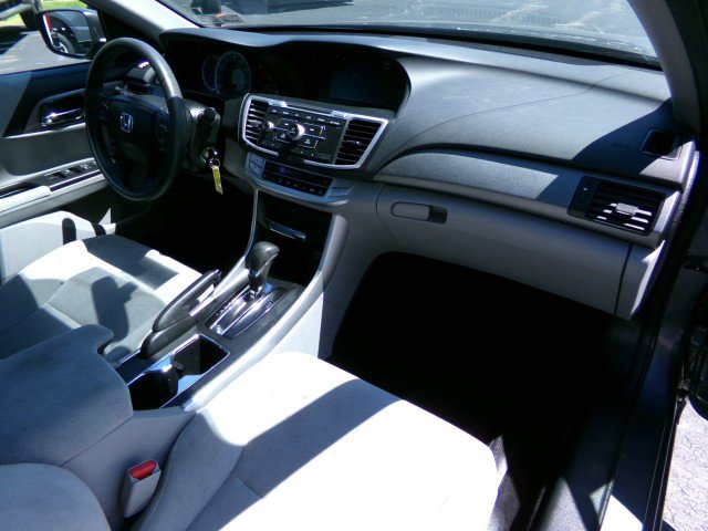 Used 2013 Honda Accord LX image 12