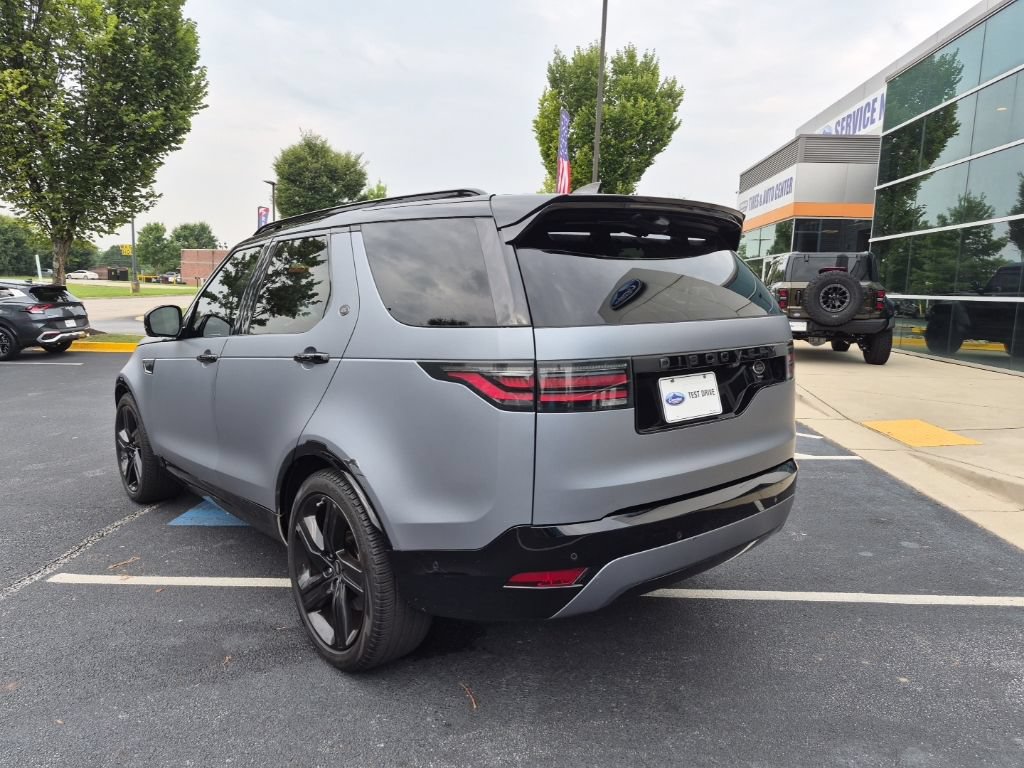 Used 2021 Land Rover Discovery S R-Dynamic AWD/4WD image 9