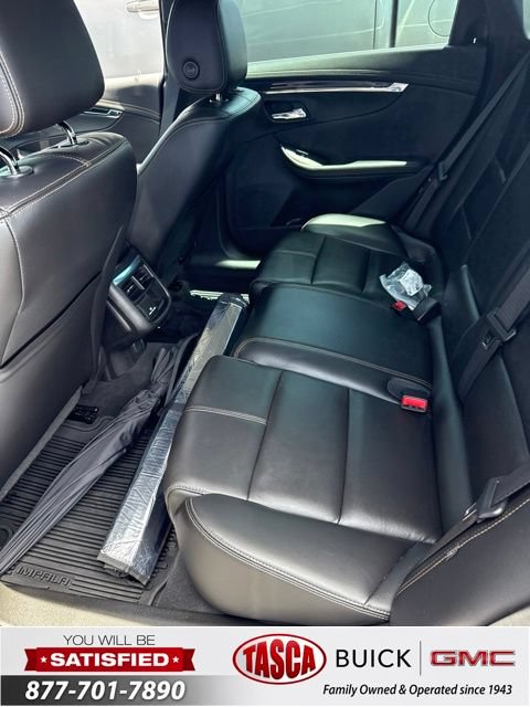 Used 2017 Chevrolet Impala LT FWD image 7