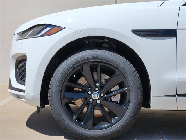 Used 2026 Jaguar F-PACE R-Dynamic S image 9