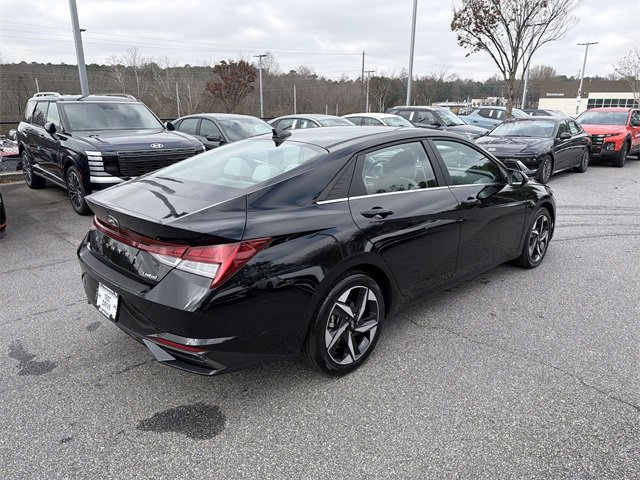 Certified 2022 Hyundai Elantra Limited image 7