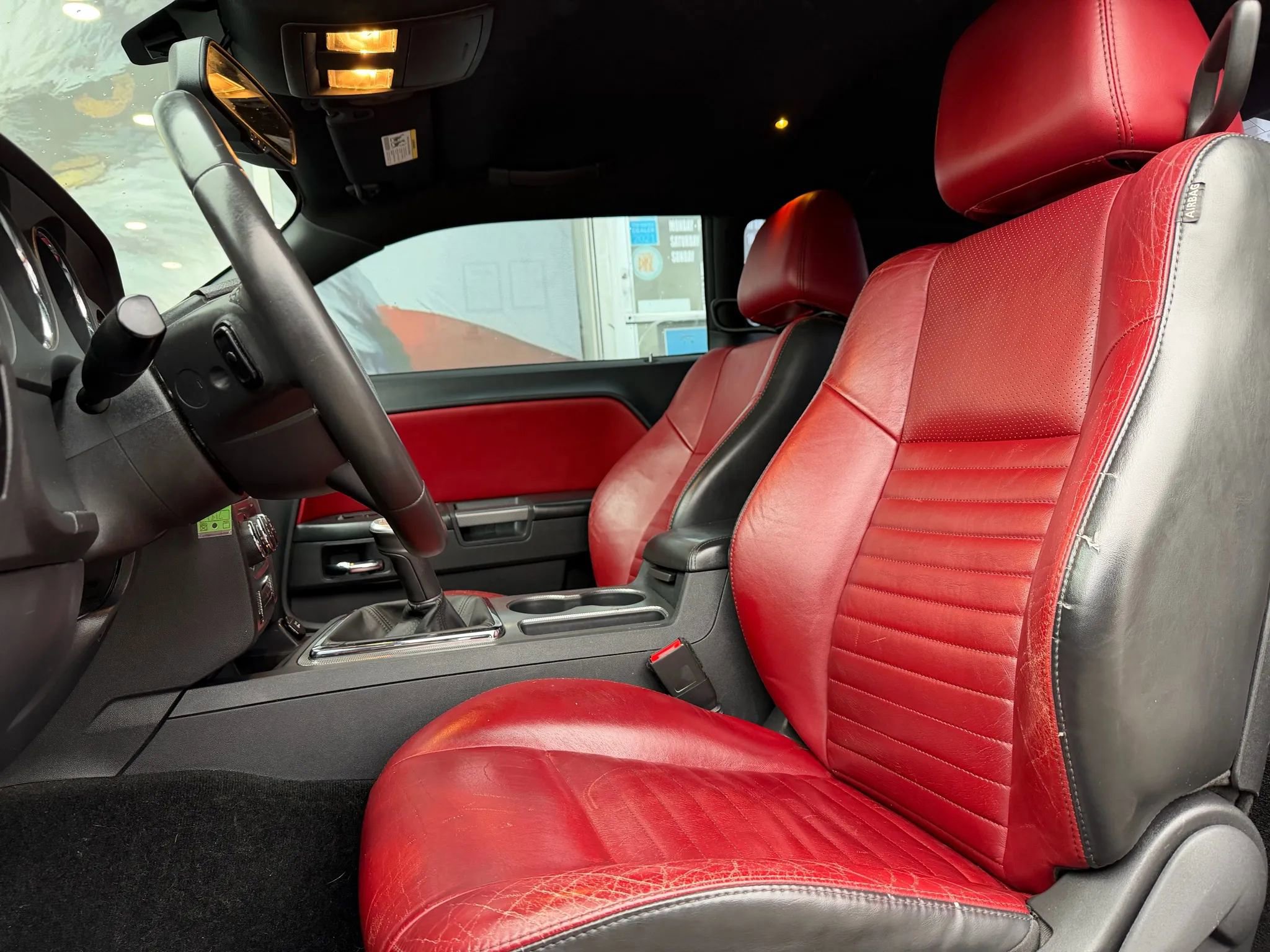 Used 2013 Dodge Challenger R/T image 9