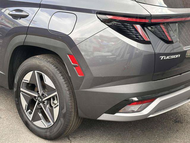 Certified 2025 Hyundai Tucson SEL AWD/4WD image 10