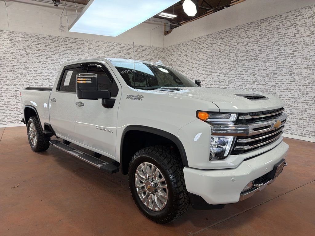 Used 2021 Chevrolet Silverado 2500 High Country w/ Z71 Off-Road Package video 1