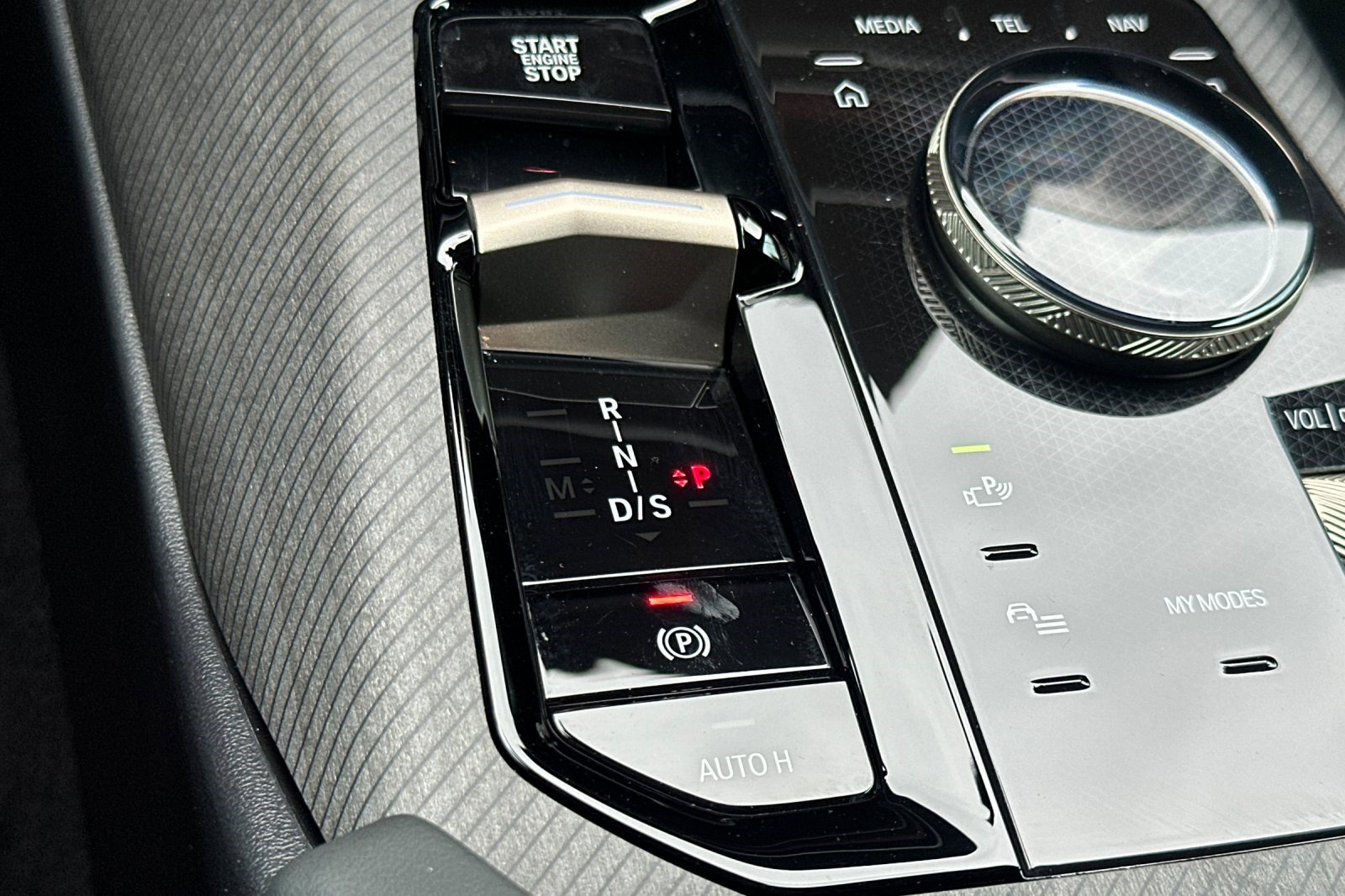 Used 2025 BMW X3 xDrive30i w/ Premium Package image 27