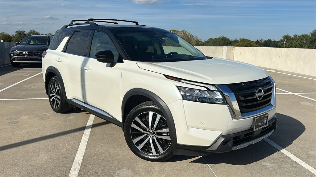 Used 2024 Nissan Pathfinder Platinum