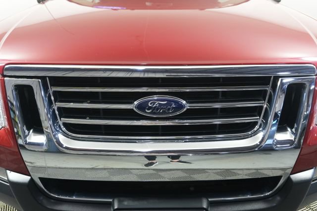 Used 2010 Ford Explorer Sport Trac XLT image 9