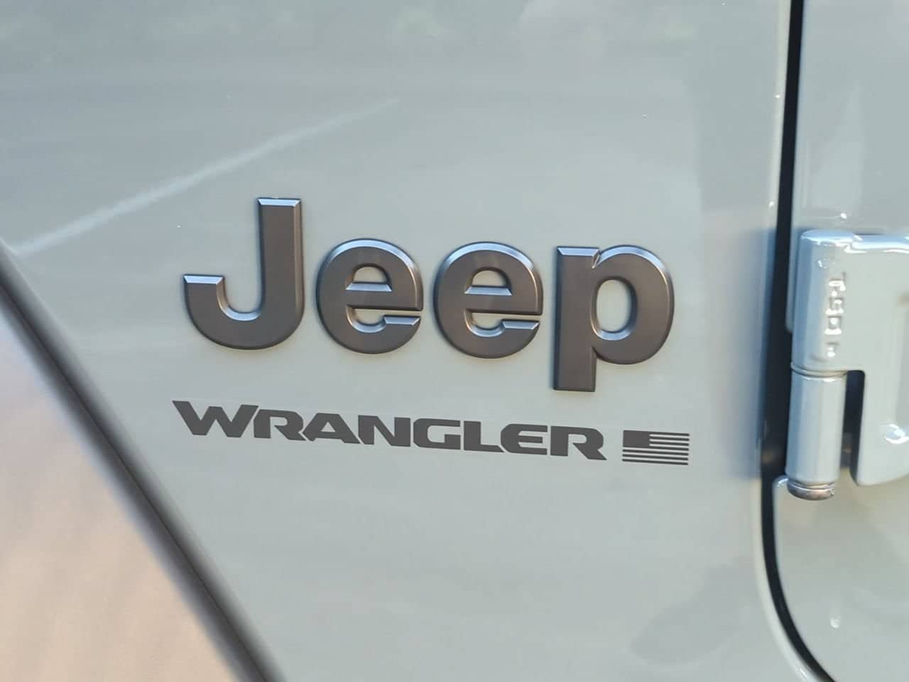 Used 2024 Jeep Wrangler Sport AWD/4WD image 5