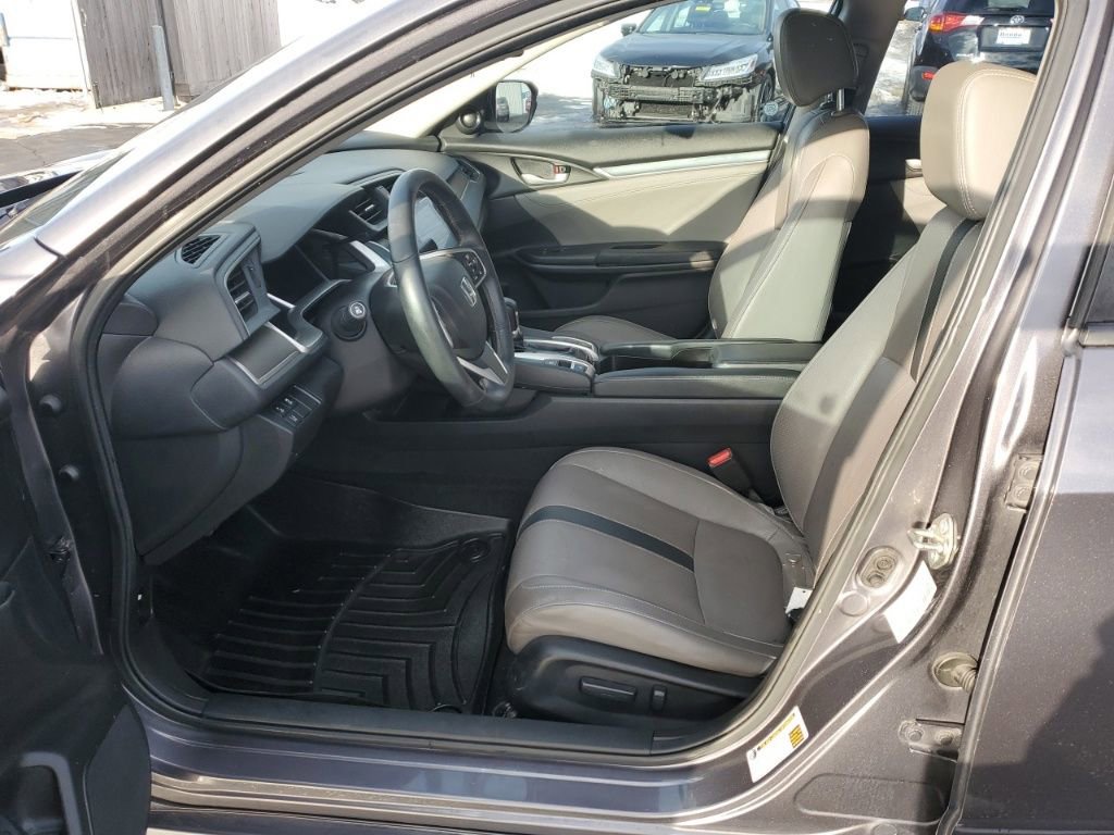 Used 2017 Honda Civic Touring image 13