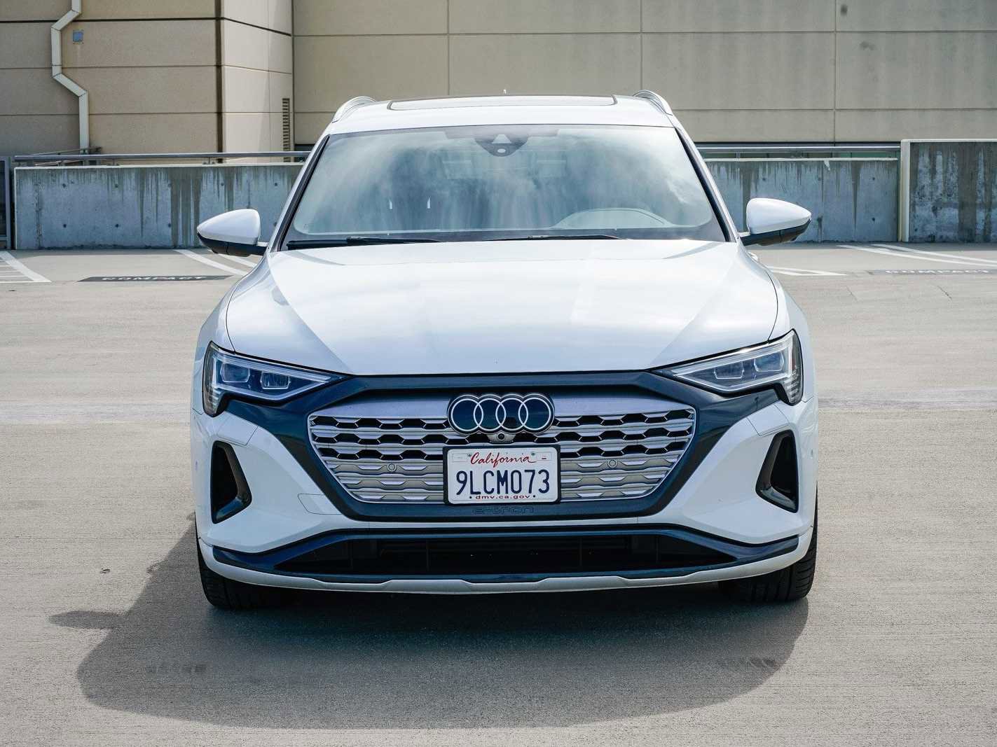 Used 2024 Audi Q8 e-tron Premium Plus w/ Premium Plus Package image 6