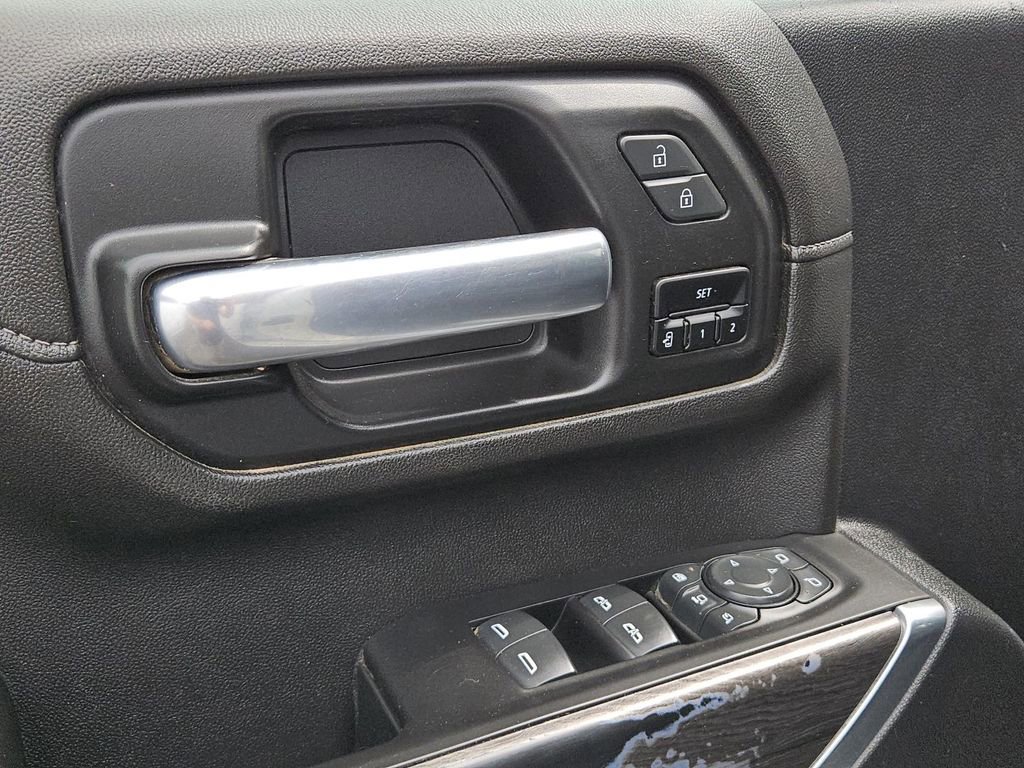 Used 2020 Chevrolet Silverado 2500 LTZ image 27