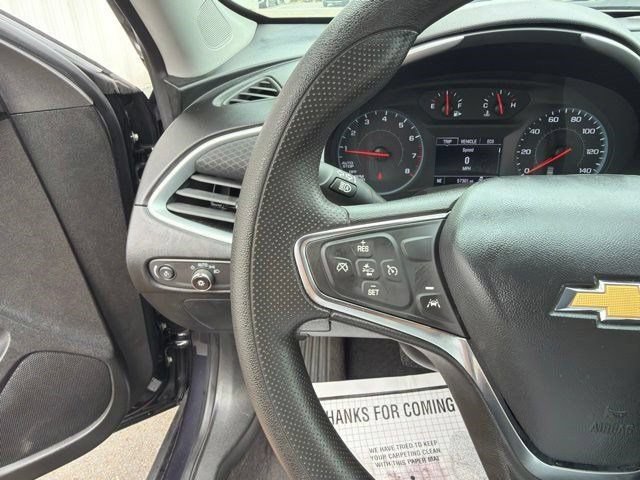 Used 2023 Chevrolet Malibu LT FWD image 17