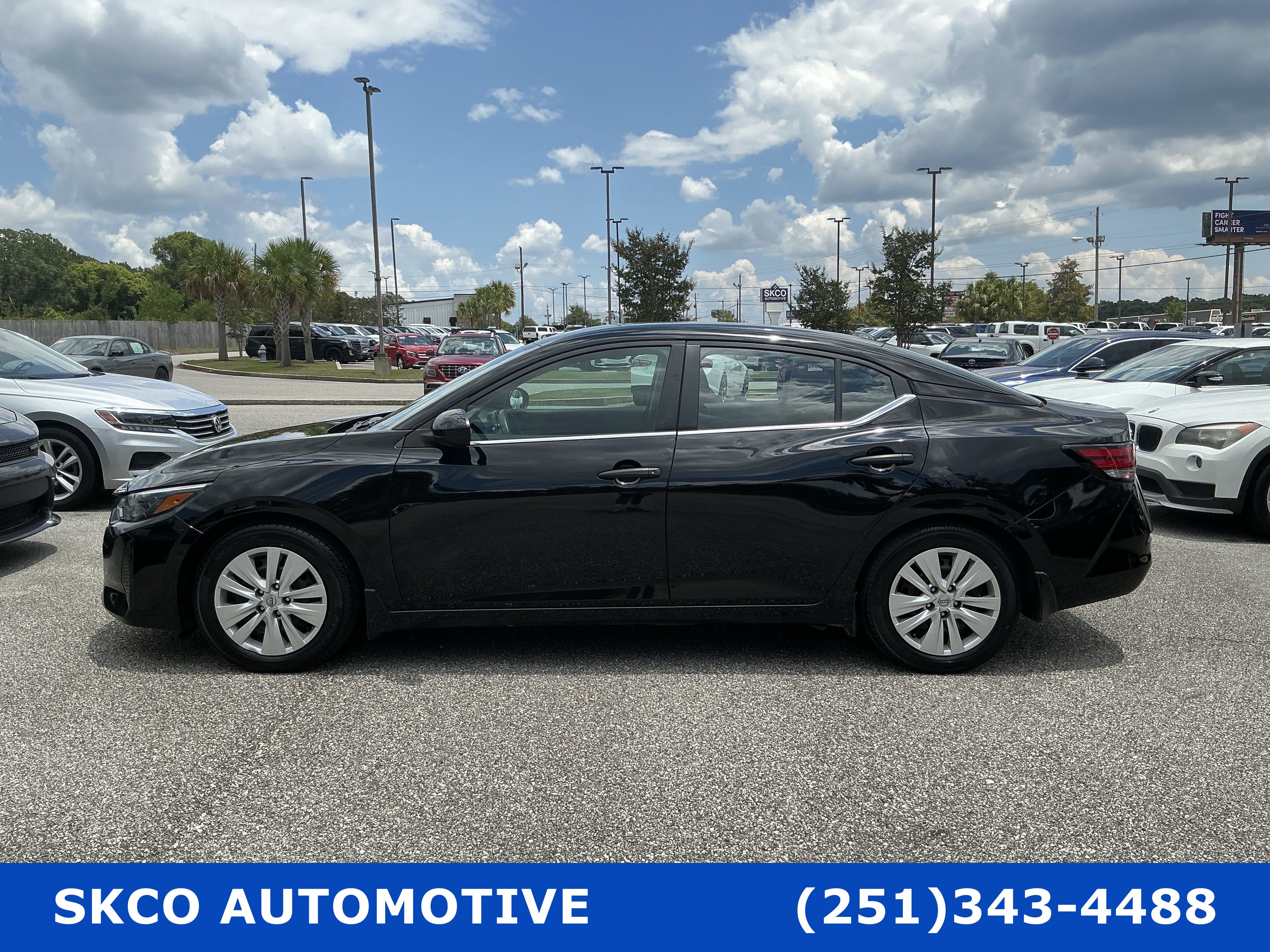 Used 2025 Nissan Sentra S FWD image 2